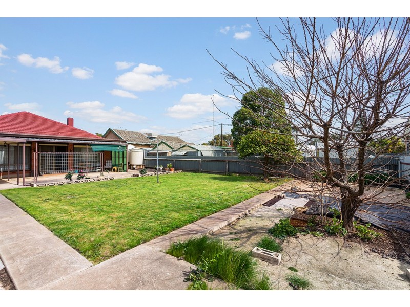 8 Hartley Road, Flinders Park SA 5025
