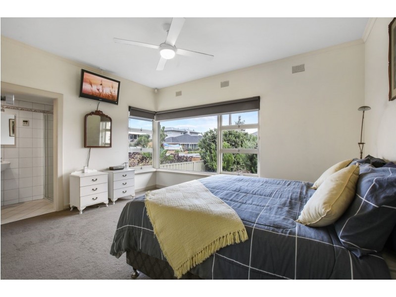 5 Stanhope Street, West Beach SA 5024