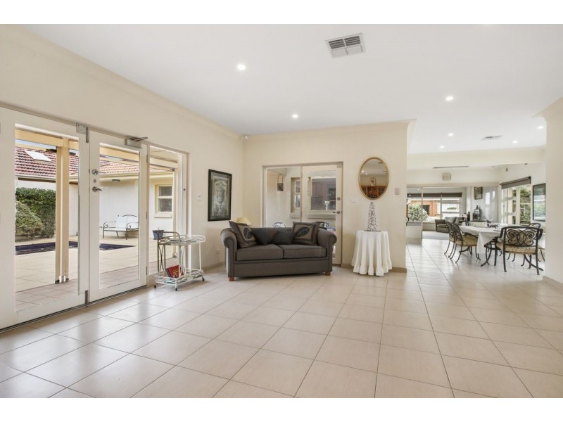 5 Stanhope Street, West Beach SA 5024