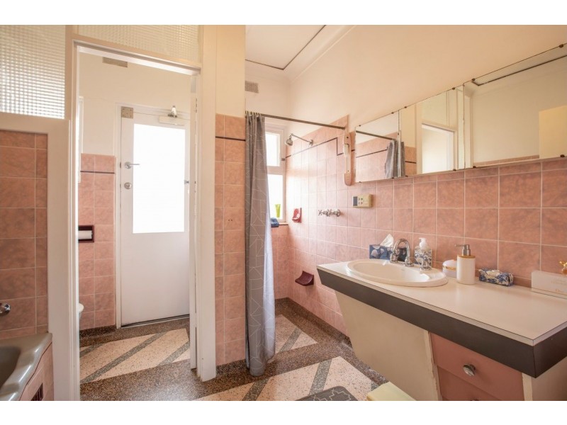 5 Stanhope Street, West Beach SA 5024