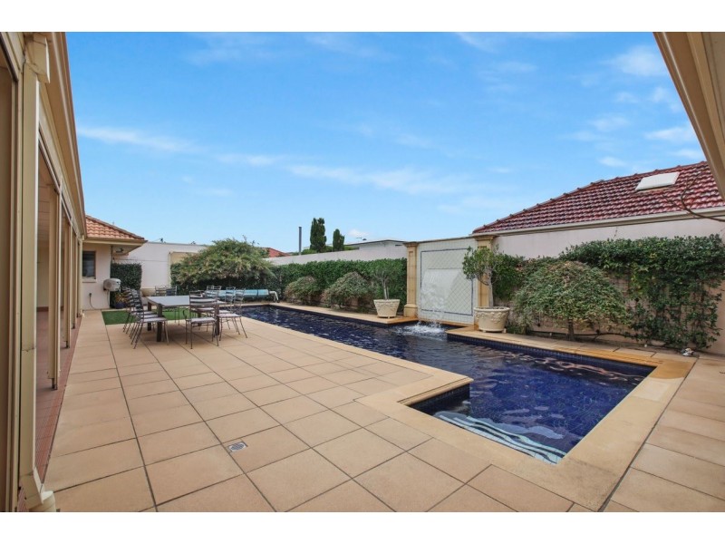 5 Stanhope Street, West Beach SA 5024