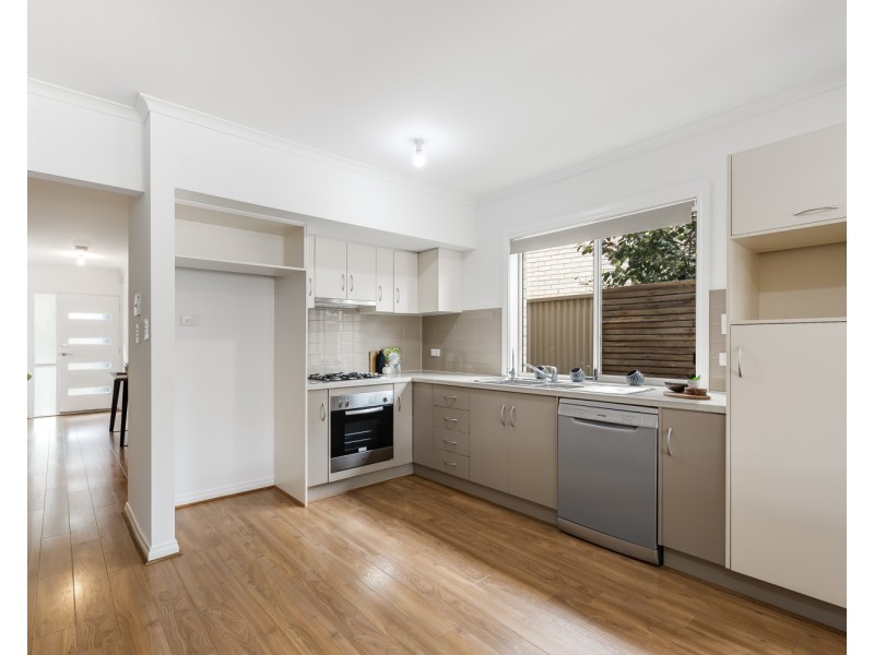 57 Fleming Crescent, Mansfield Park SA 5012