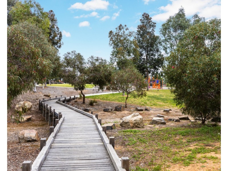 57 Fleming Crescent, Mansfield Park SA 5012