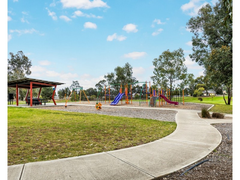 57 Fleming Crescent, Mansfield Park SA 5012