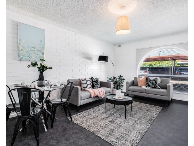 2/9A Clark Terrace, Seaton SA 5023