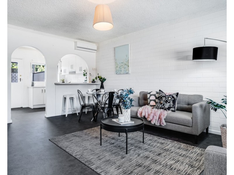 2/9A Clark Terrace, Seaton SA 5023