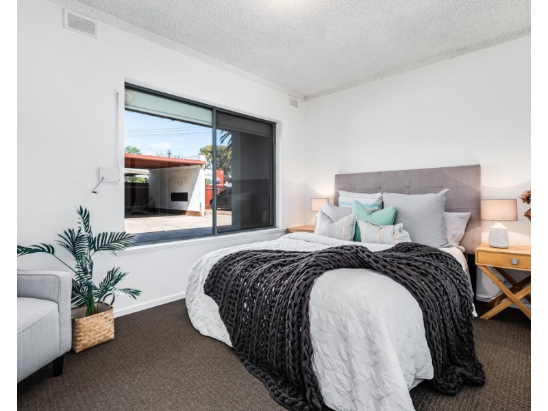 2/9A Clark Terrace, Seaton SA 5023