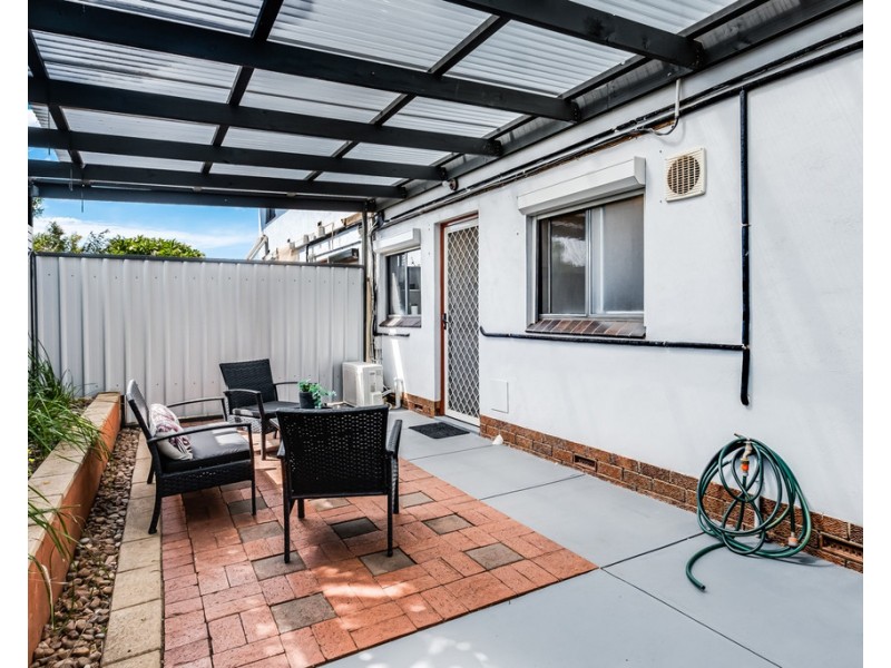 2/9A Clark Terrace, Seaton SA 5023