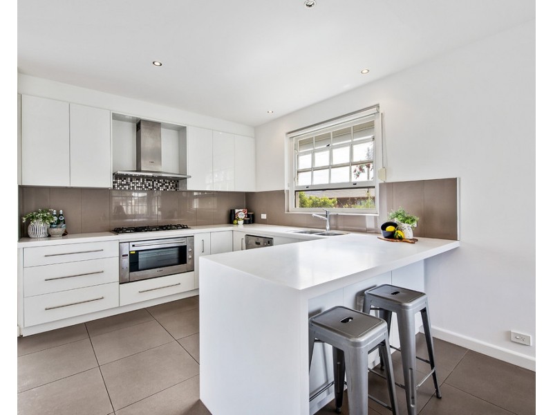 16 Messenger Road, Fulham Gardens SA 5024