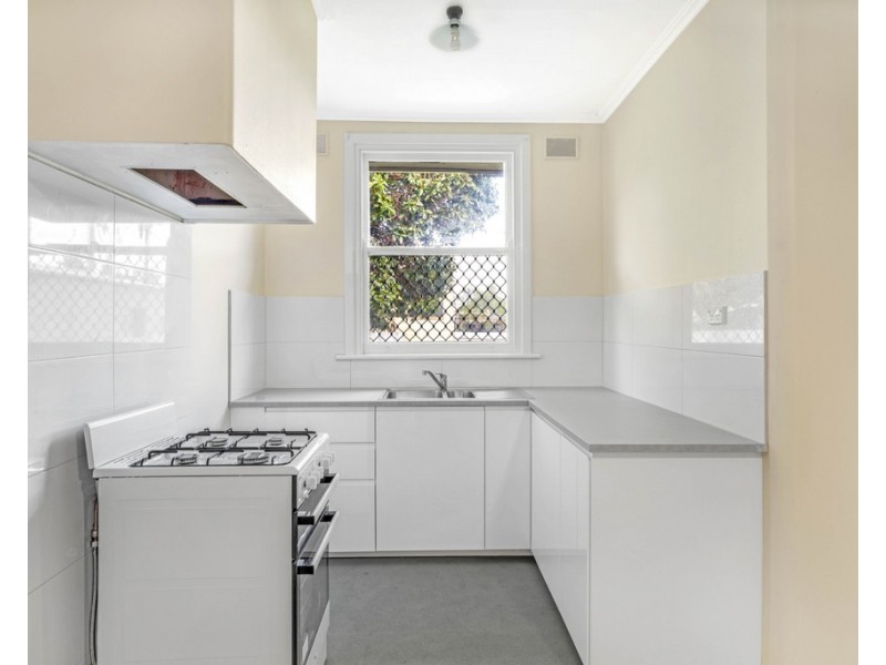 18 Ray Street, Findon SA 5023