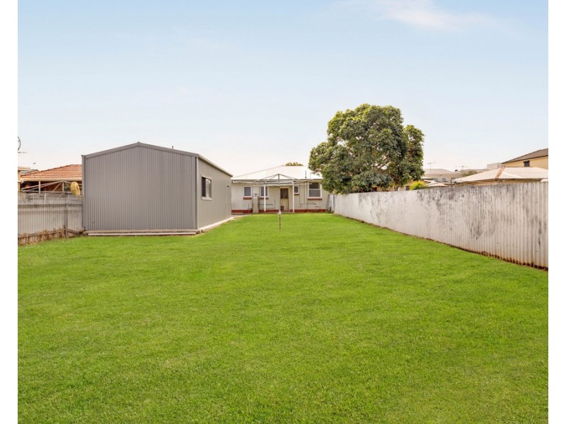 18 Ray Street, Findon SA 5023