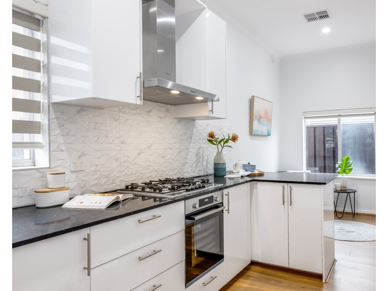 385 Tapleys Hill Road, Seaton SA 5023