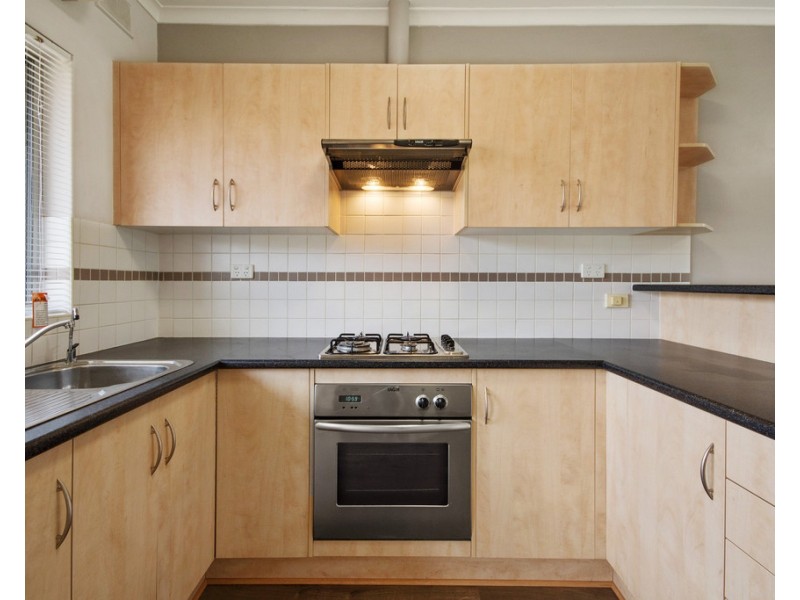 17/2 Bach Crescent, Seaton SA 5023