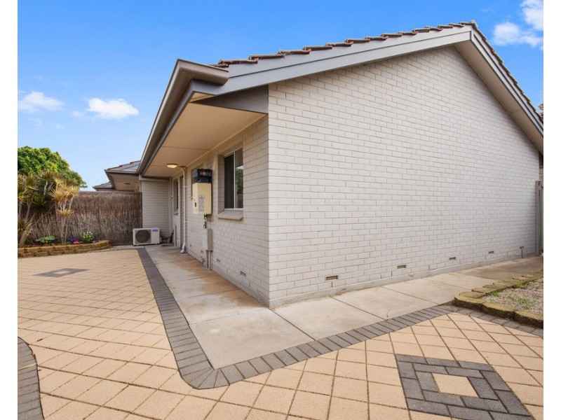 17/2 Bach Crescent, Seaton SA 5023