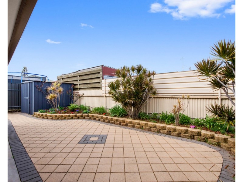 17/2 Bach Crescent, Seaton SA 5023