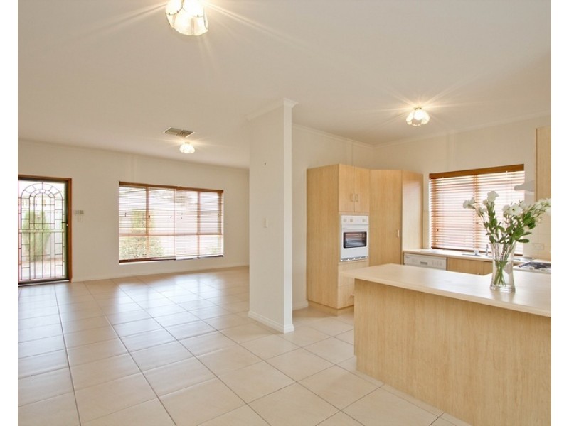 2/37 Douglas Street, Lockleys SA 5032