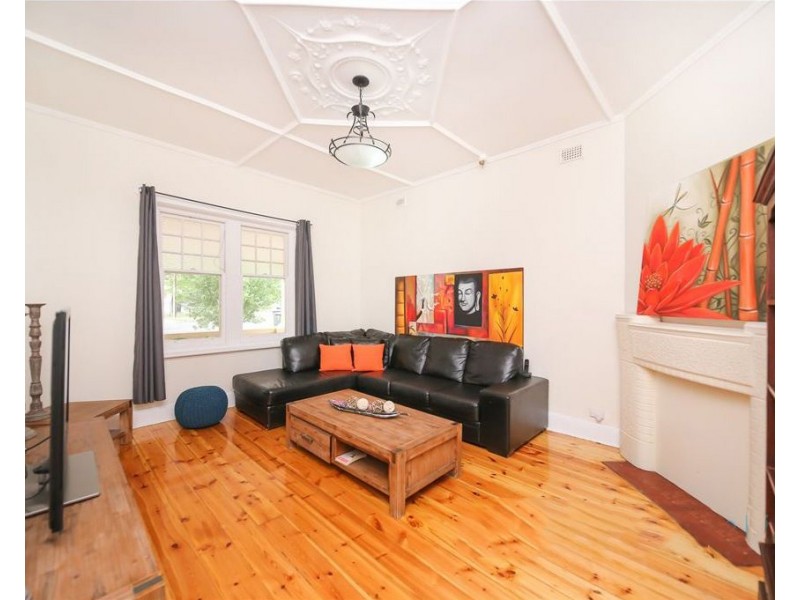 11A Stroud Street, Cheltenham SA 5014