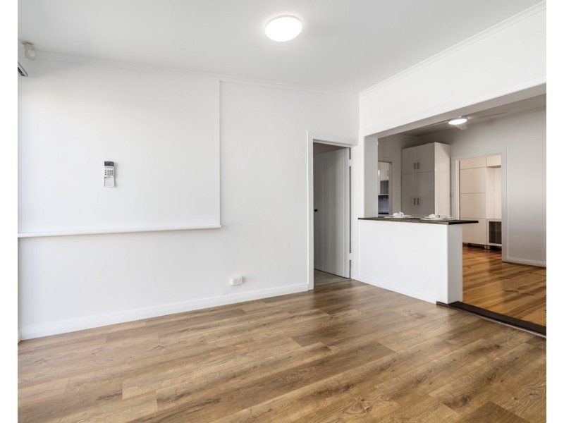 8 Stewart Street, Henley Beach SA 5022