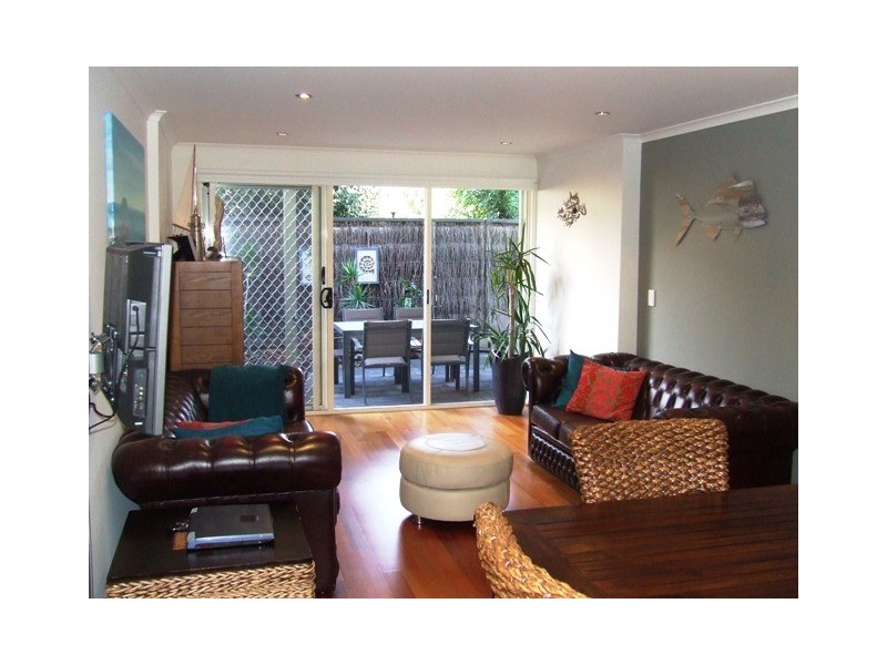 20/74 Military Road, Tennyson SA 5022