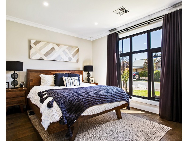 14 Kopcheff Avenue, Fulham Gardens SA 5024