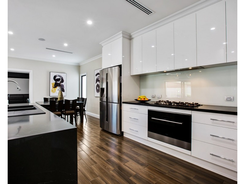 14 Kopcheff Avenue, Fulham Gardens SA 5024