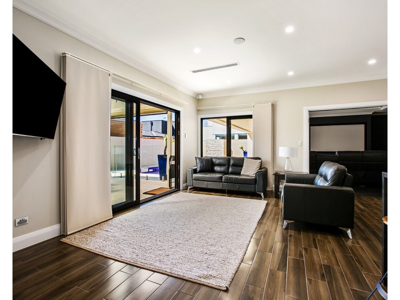 14 Kopcheff Avenue, Fulham Gardens SA 5024