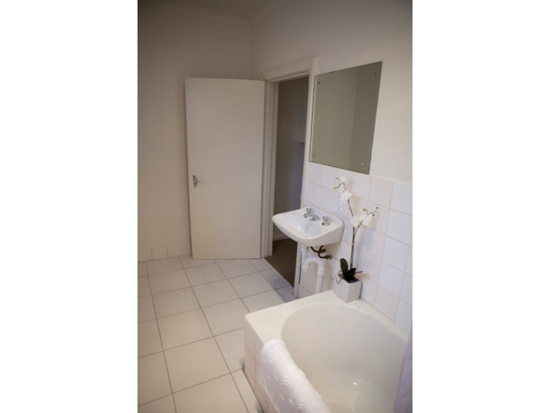 9 Spring Street, Beverley SA 5009