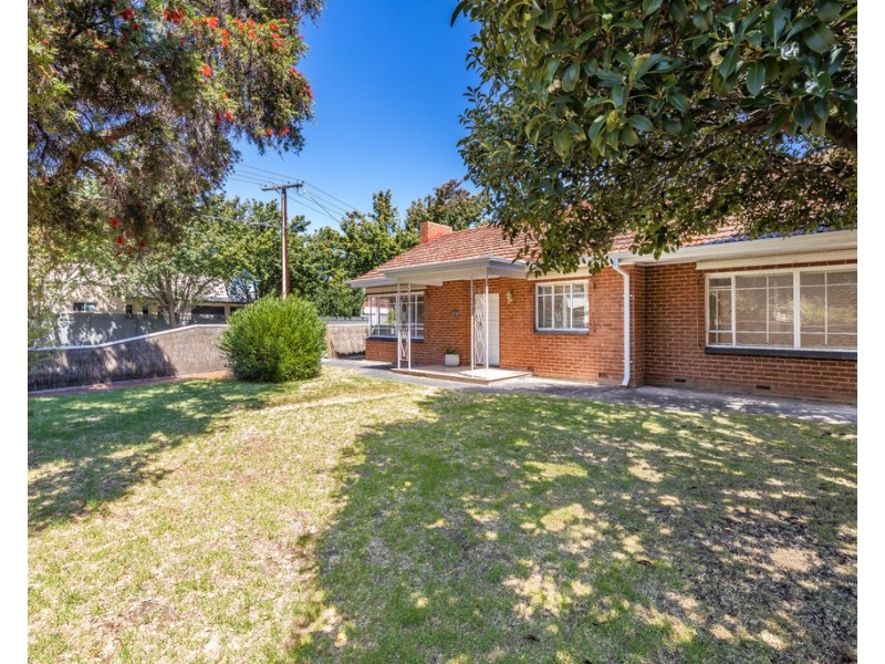 11 Samuel Street, Fulham SA 5024
