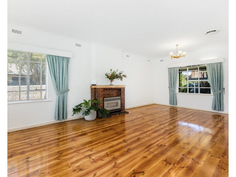 11 Samuel Street, Fulham SA 5024