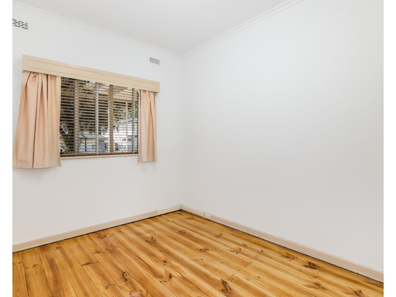 11 Samuel Street, Fulham SA 5024