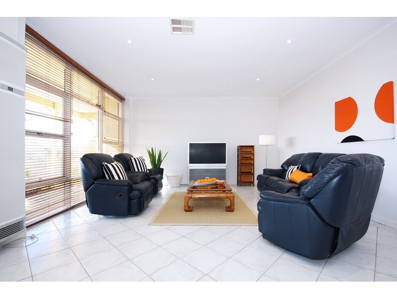 15 West Street, Seacliff Park SA 5049