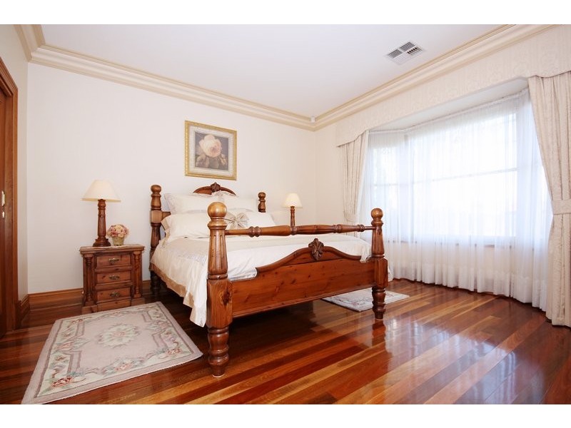 2 Joan Avenue, Fulham Gardens SA 5024
