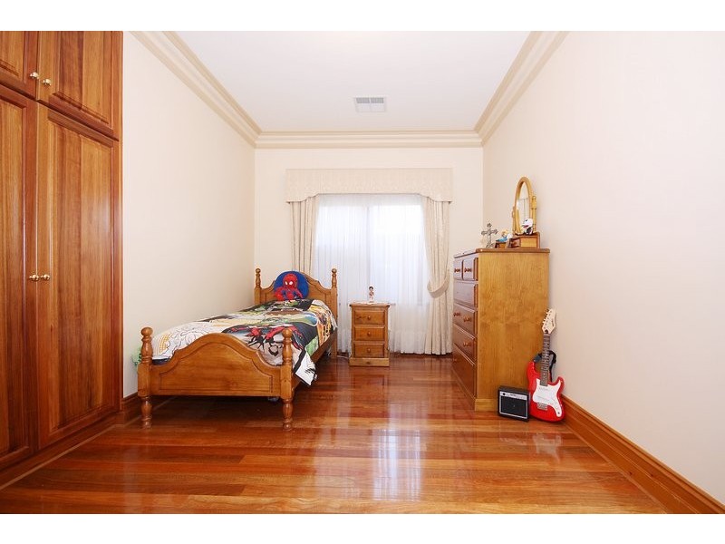 2 Joan Avenue, Fulham Gardens SA 5024