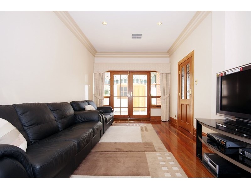 2 Joan Avenue, Fulham Gardens SA 5024