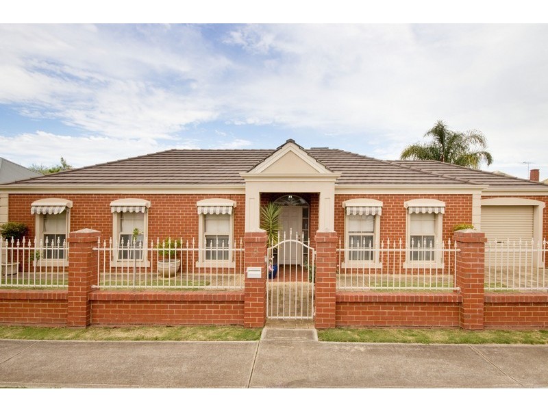 5 Baudin Avenue, Flinders Park SA 5025