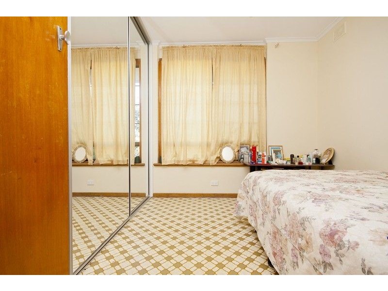 23 Cooke Street, Findon SA 5023