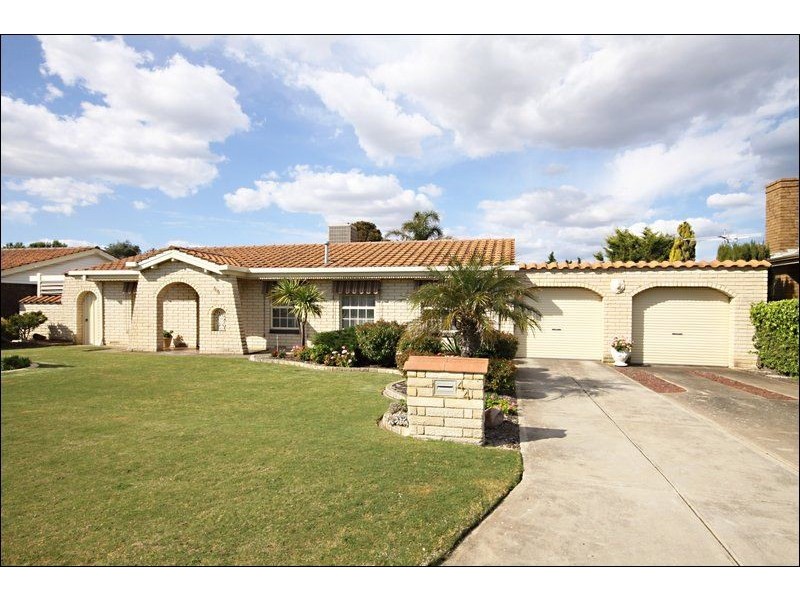 44 The Annie Watt Circuit, West Lakes Shore SA 5020