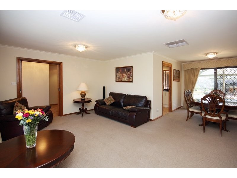 7 Hannam Avenue, Grange SA 5022