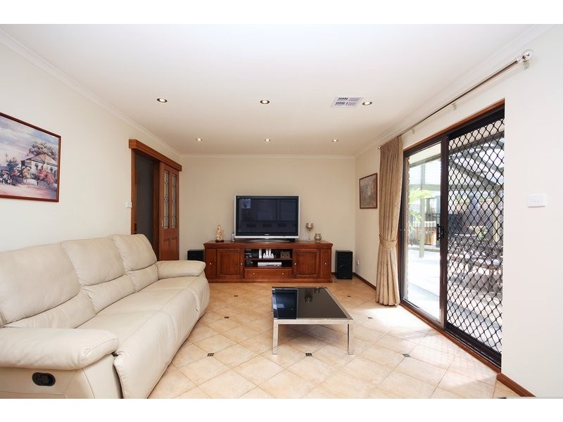 7 Hannam Avenue, Grange SA 5022