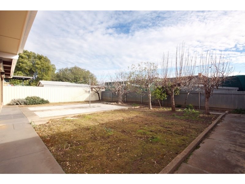 8 Gaskin Road, Flinders Park SA 5025