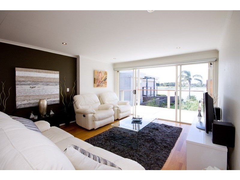 22/74 Military Road, Tennyson SA 5022