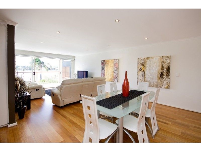 22/74 Military Road, Tennyson SA 5022