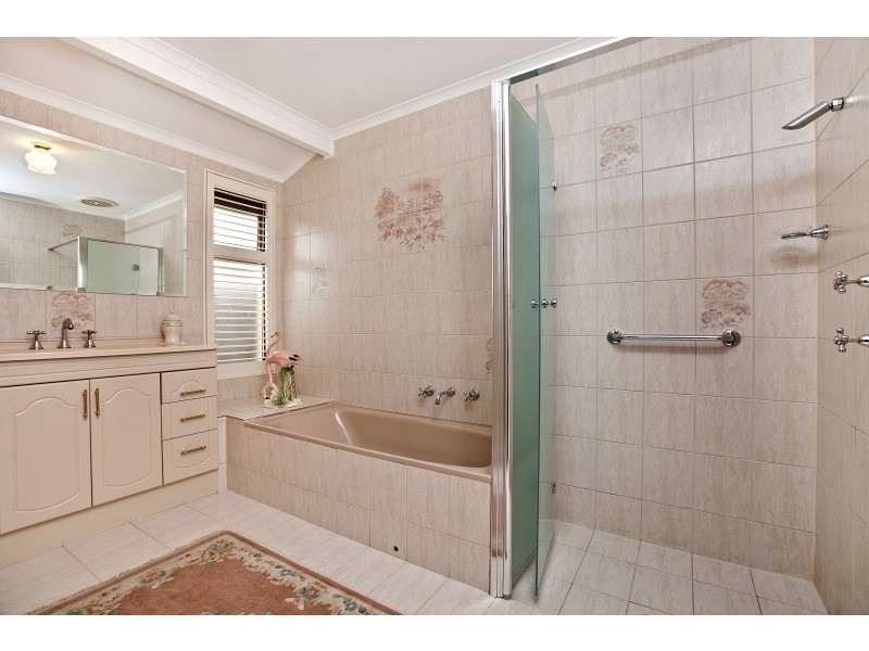 4 Nikoloff Court, Fulham Gardens SA 5024