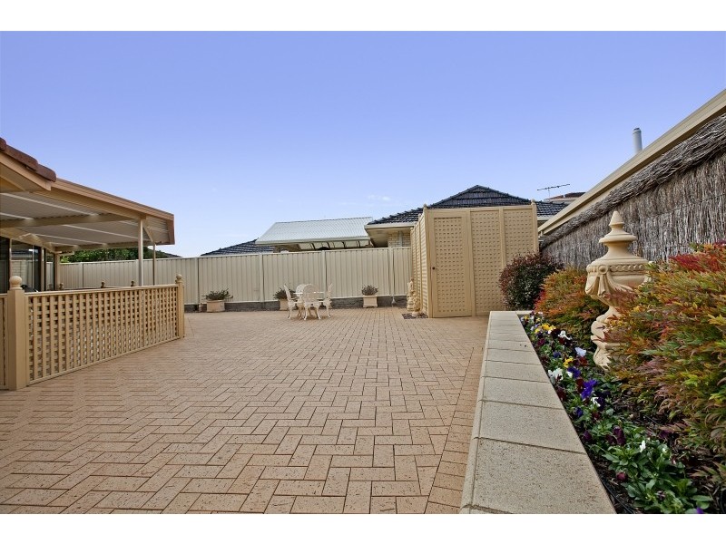 4 Nikoloff Court, Fulham Gardens SA 5024