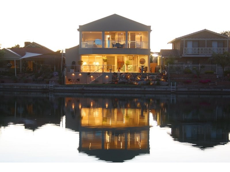 West Lakes SA 5021