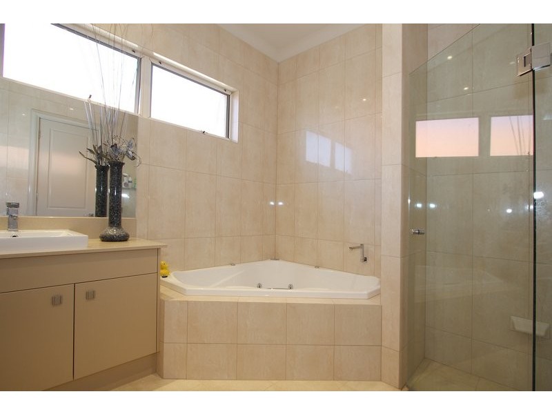 West Lakes SA 5021