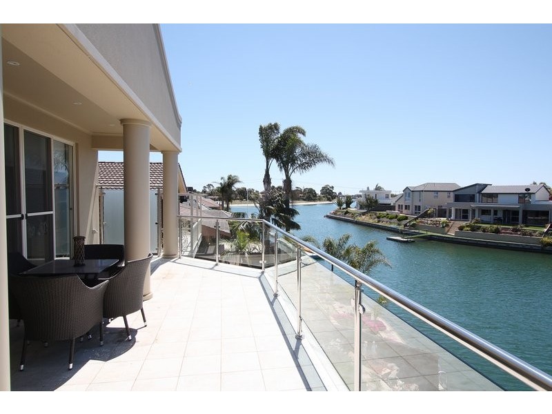 West Lakes SA 5021