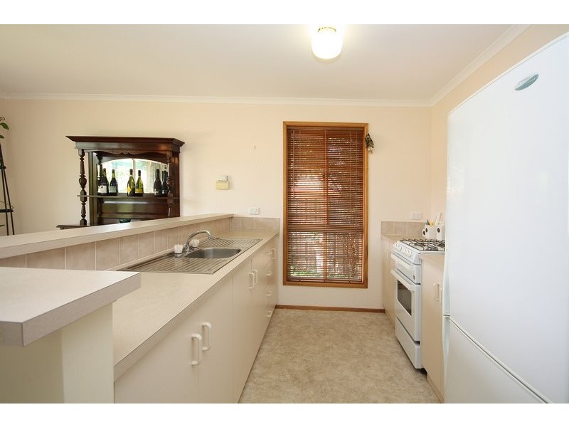 42 Jeanette Crescent, Aberfoyle Park SA 5159