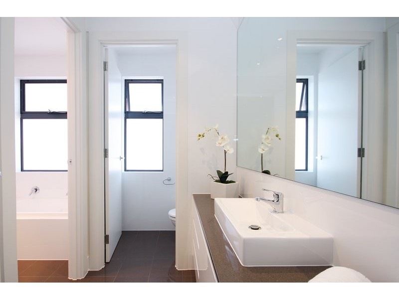 43A McDonald Grove, West Lakes SA 5021