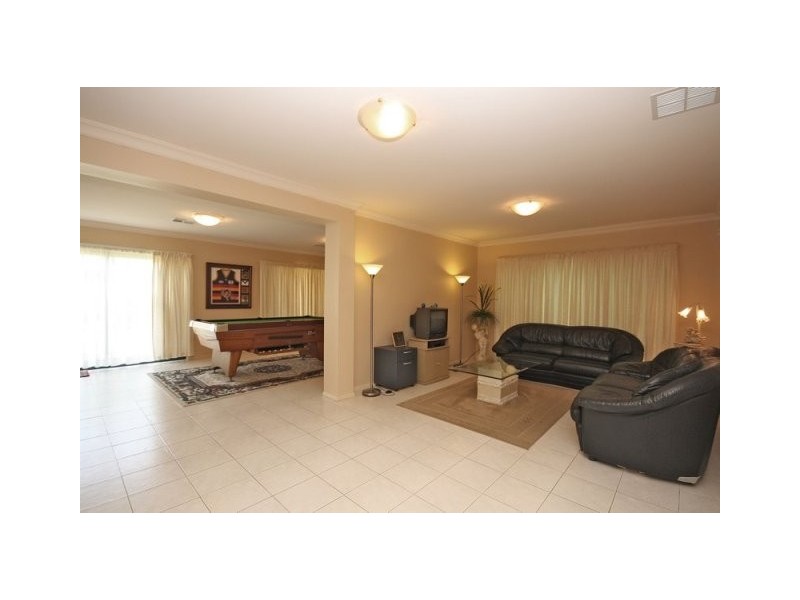 24 Hallett Boulevard, Allenby Gardens SA 5009